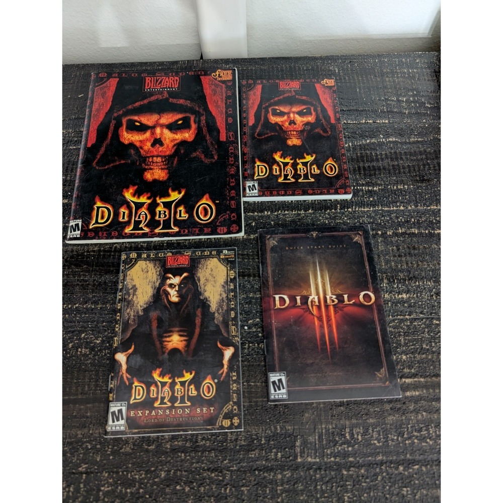 Diablo 2, 3 PC‎ Big Box Game Manual Book Only Blizzard Lot of 4